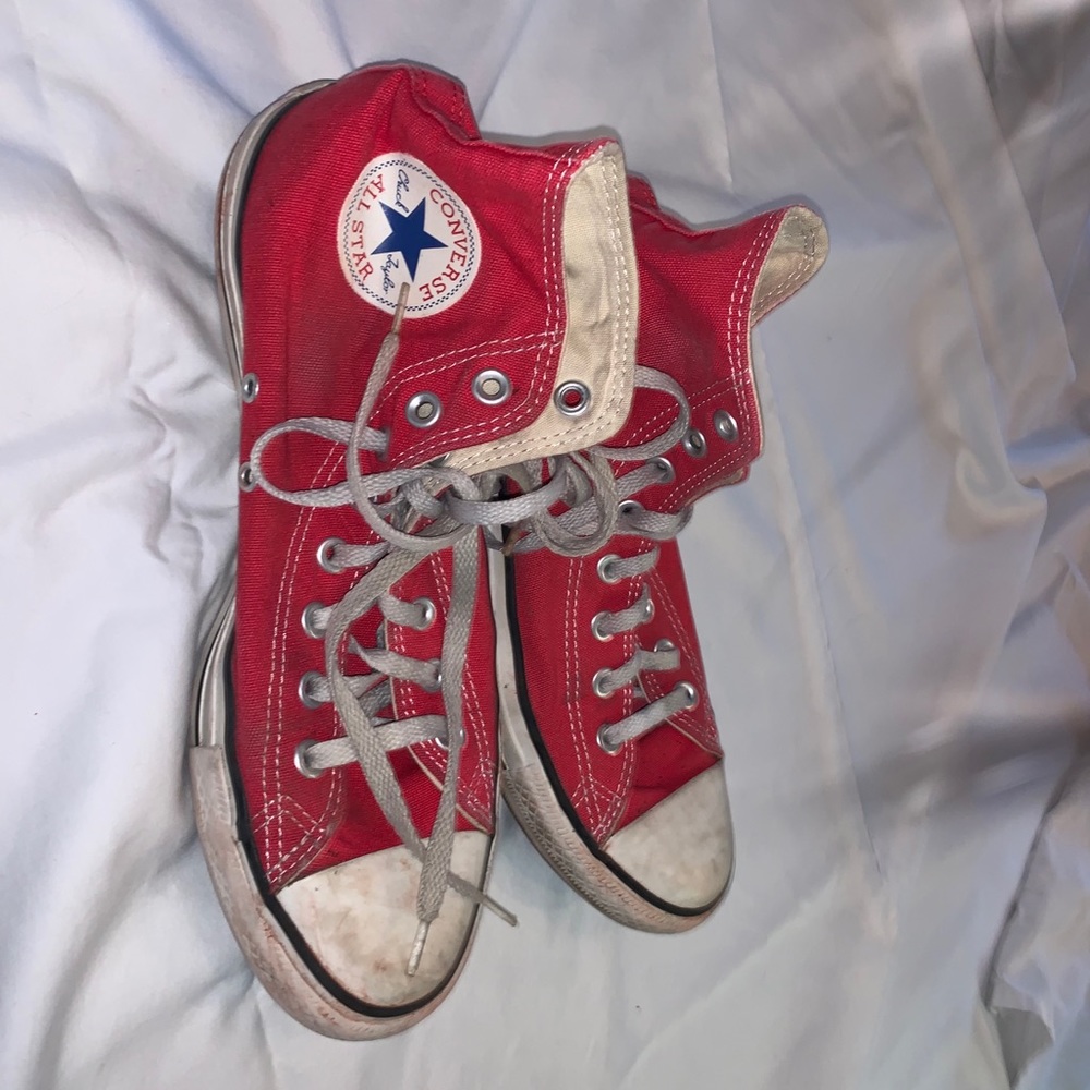 Red converse